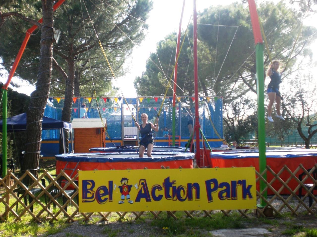Happy Camp Mobile Homes In Camping Bella Italia Peschiera del Garda Exterior foto