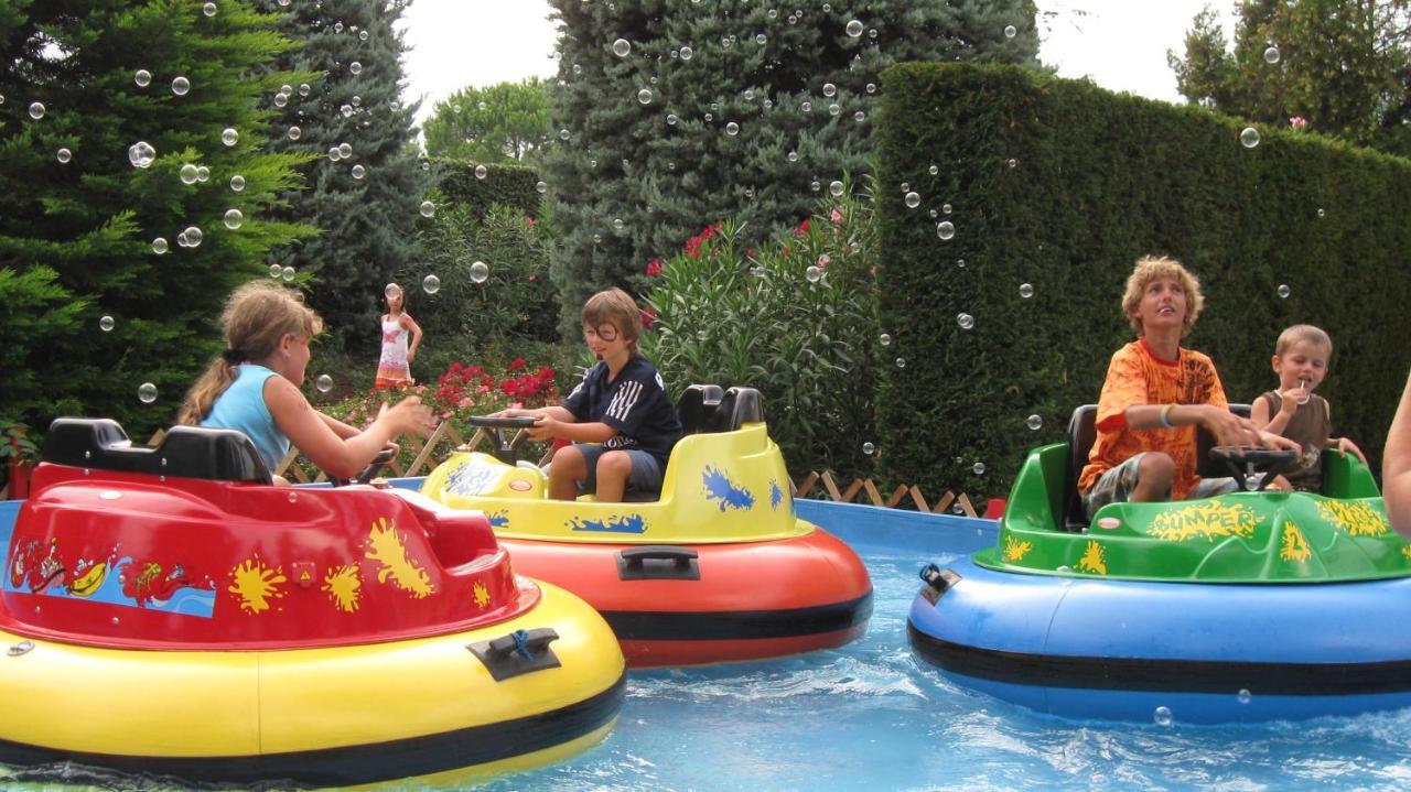 Happy Camp Mobile Homes In Camping Bella Italia Peschiera del Garda Exterior foto